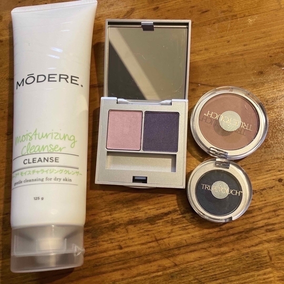 ニューウェイズ、モデーア化粧品の通販 by サリー's shop｜ラクマ