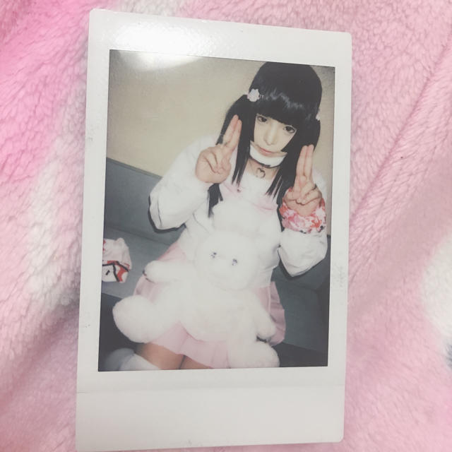 開封済】R指定 マモ 等身大ポスター 白黒 2種 R指定 マモ ポスター