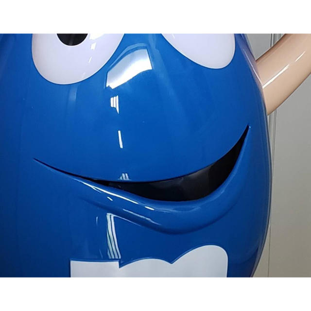 直接引取限定 新品 レアカラー ブルー エムアンドエムズ 店頭