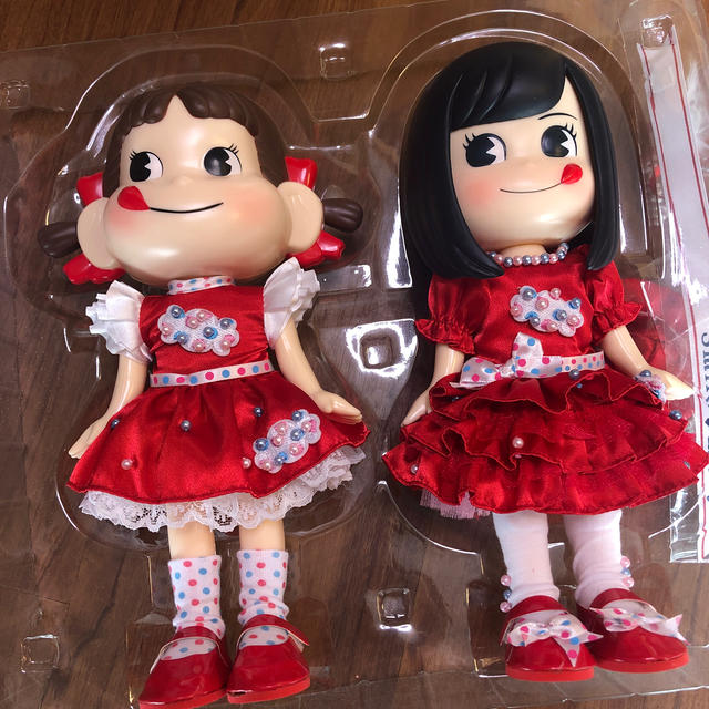 不二家 - ペコちゃん&あっちゃん コラボ記念人形セットの通販 by ゆけ