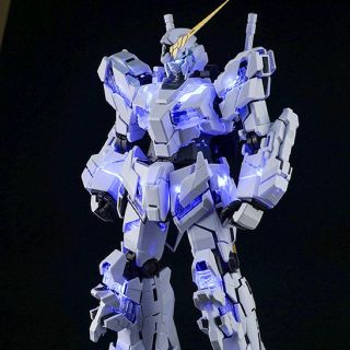 送料無料！！数量限定1/60 PGユニコーン用 多発色LED 透明サイコフーム