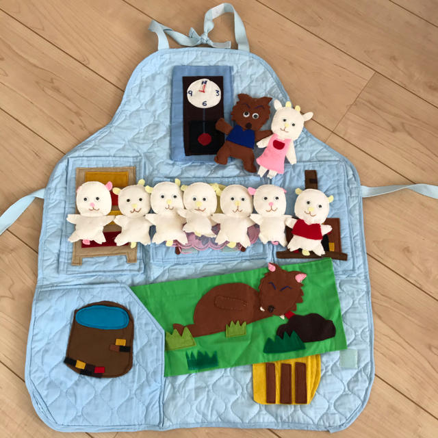 ハンドメイドエプロン オオカミと七匹の子ヤギ エプロン エプロン