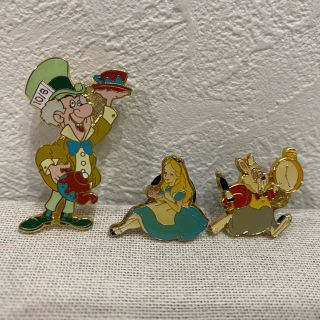 ふしぎの国のアリス（バッジ/ピンバッジ）のフリマアイテム一覧