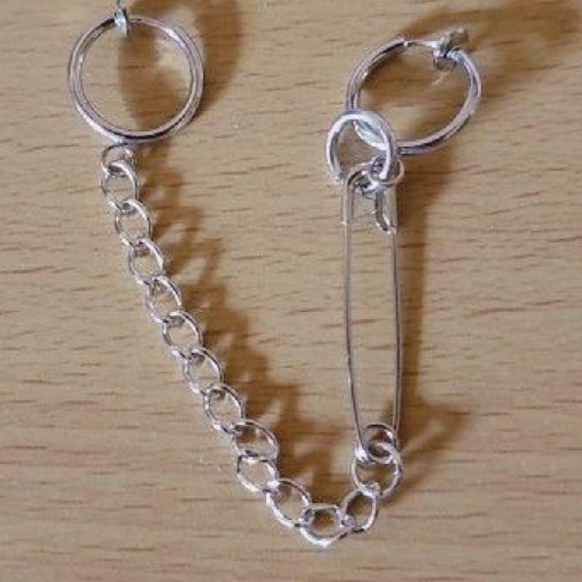 ☆すとぷり莉犬くん☆ピアス✩.*˚の通販 by Ageha's shop｜ラクマ