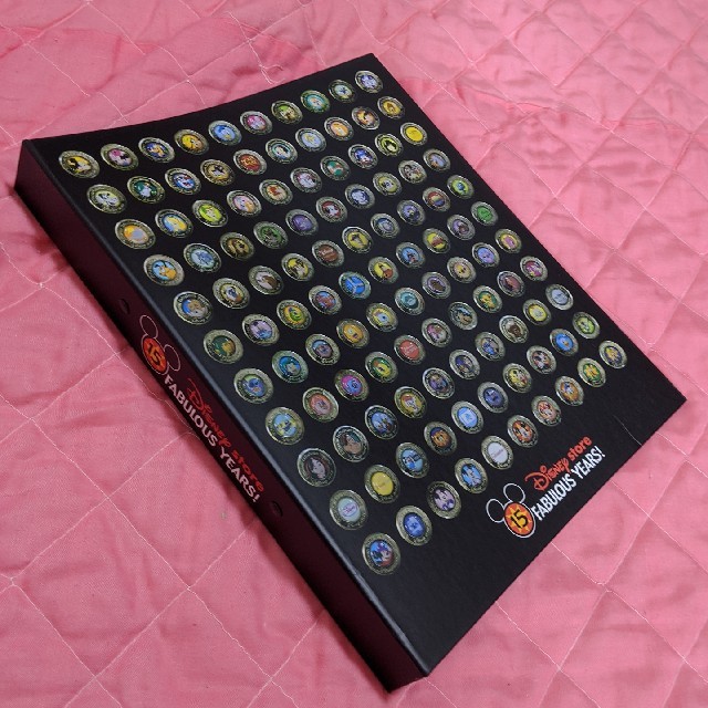 Disney - ディズニーストア開業15周年特製2穴バインダー ピンバッジ