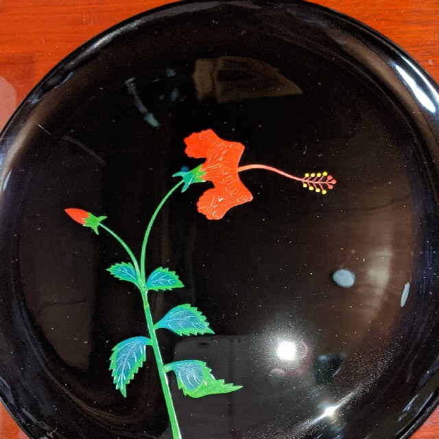 琉球塗りハイビスカスお盆の通販 by lemon 's shop｜ラクマ