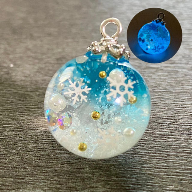 IORI resin コロっと雪景色 レジンネックレスの通販 by Galaxy Space