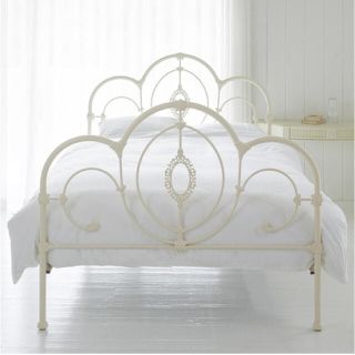 LAURA ASHLEY（ベッド/マットレス）のフリマアイテム一覧