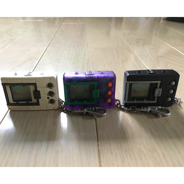 BANDAI - 携帯版 デジモン デジタルモンスター 初期 黒 白 紫 合計3台