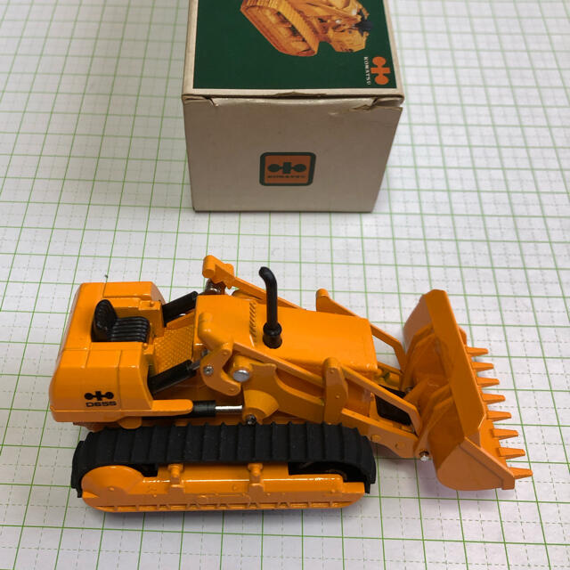 コマツ D65S DOZERSHOVEL ミニチュアの通販 by タンタンボーイ's shop