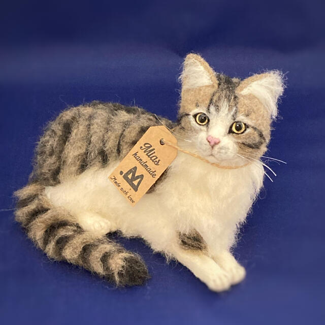 mia サンプルページ キジ白 猫 羊毛フェルト 置物 ハンドメイドの通販