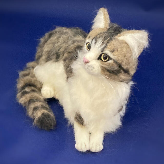 mia サンプルページ キジ白 猫 羊毛フェルト 置物 ハンドメイドの通販