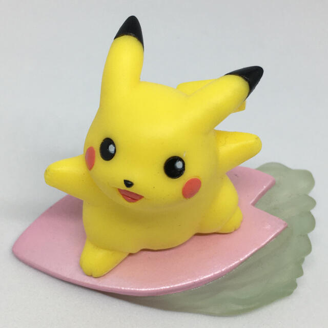 BANDAI - ザ・ポケモンキッズ2 なみのりピカチュウ ピンクの通販 by