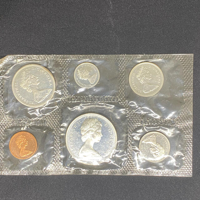 カナダ コインセット エリザベス2世 1966年の通販 by 蟹's shop｜ラクマ