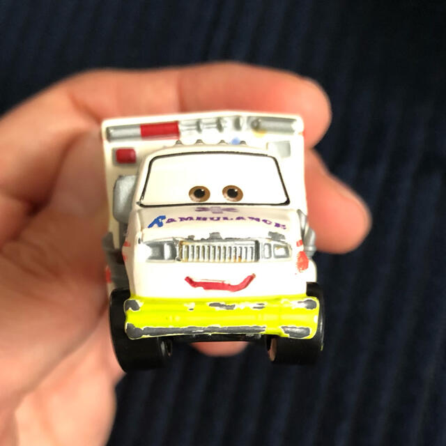 Takara Tomy - 【トミカ】カーズ トミカ C-39/ドクターダメージの通販