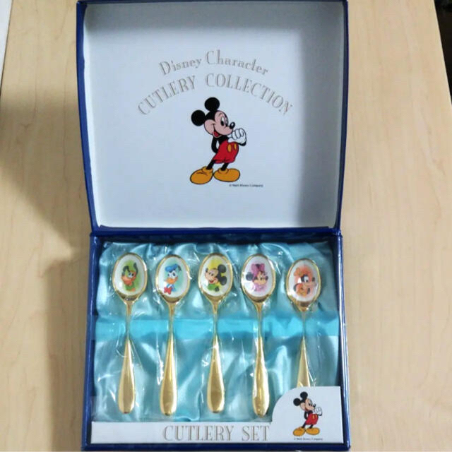 ディズニー ◇カトラリーコレクション 皿中七宝 ゴールドスプーン