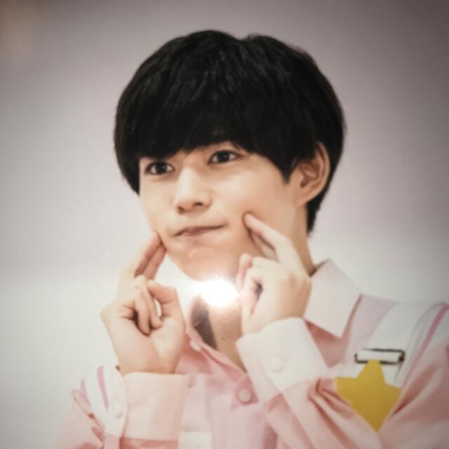 Johnny's - なにわ男子『初LOVE(うぶらぶ)』MV&ジャケ写オフショット