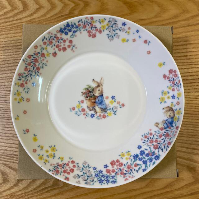 ピーターラビット パスタカレー皿 サラダボウル ダイソーキャンペーン