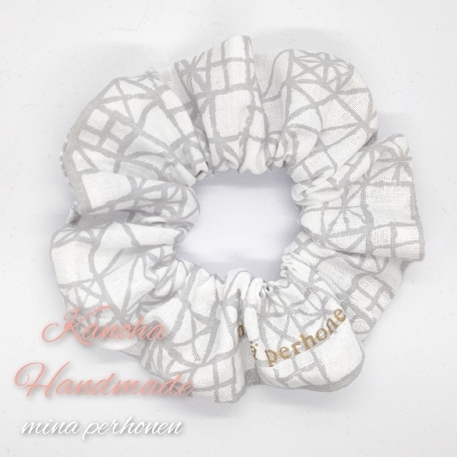 ミナペルホネン シュシュ ヘアゴム cube