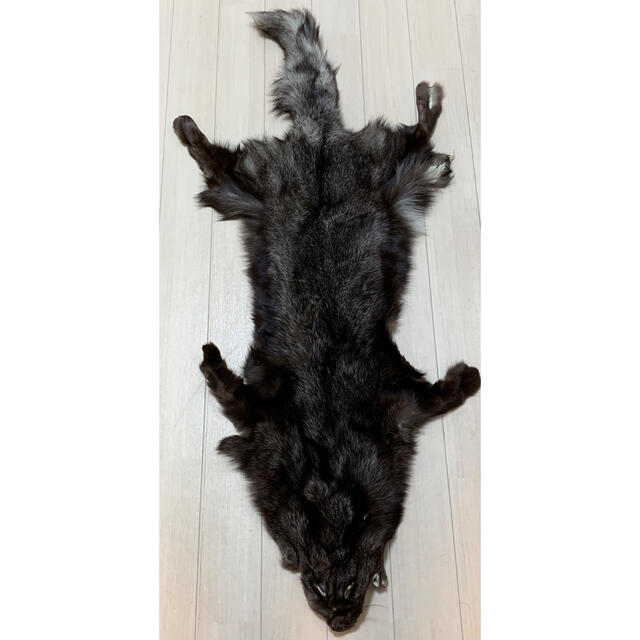 ブルーフロストフォックス キツネ 原皮 リアルファー ラグ 敷物 素材