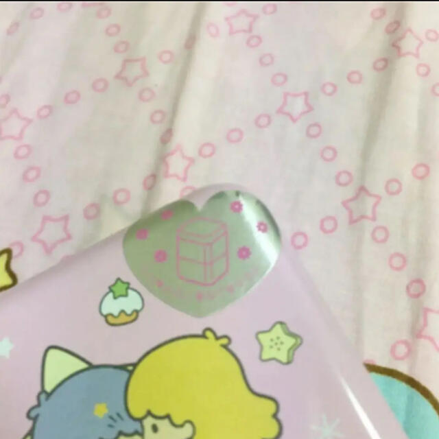 サンリオ - 【激レア】キキララ ミニ缶 キャンディキャビネット