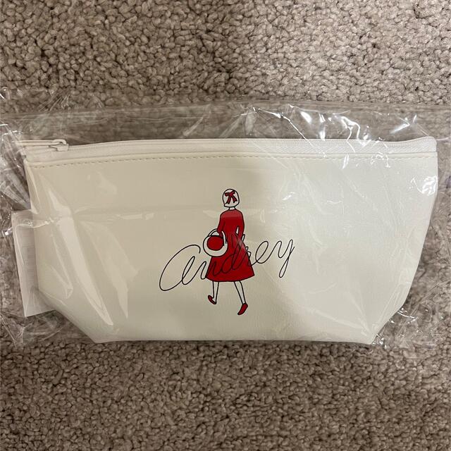 オードリー ポーチの通販 by shop｜ラクマ