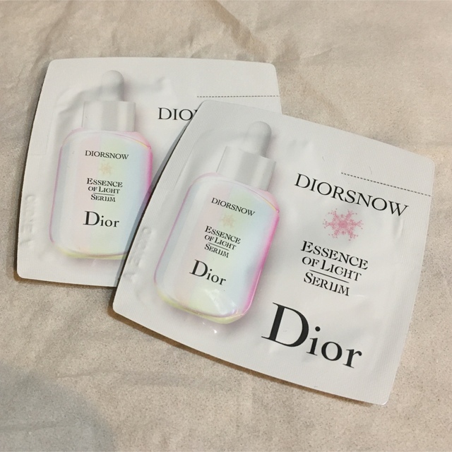 Dior - ディオール スノー アルティメット エッセンス オブ ライト