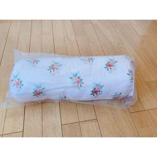 LAURA ASHLEY（クッション）のフリマアイテム一覧