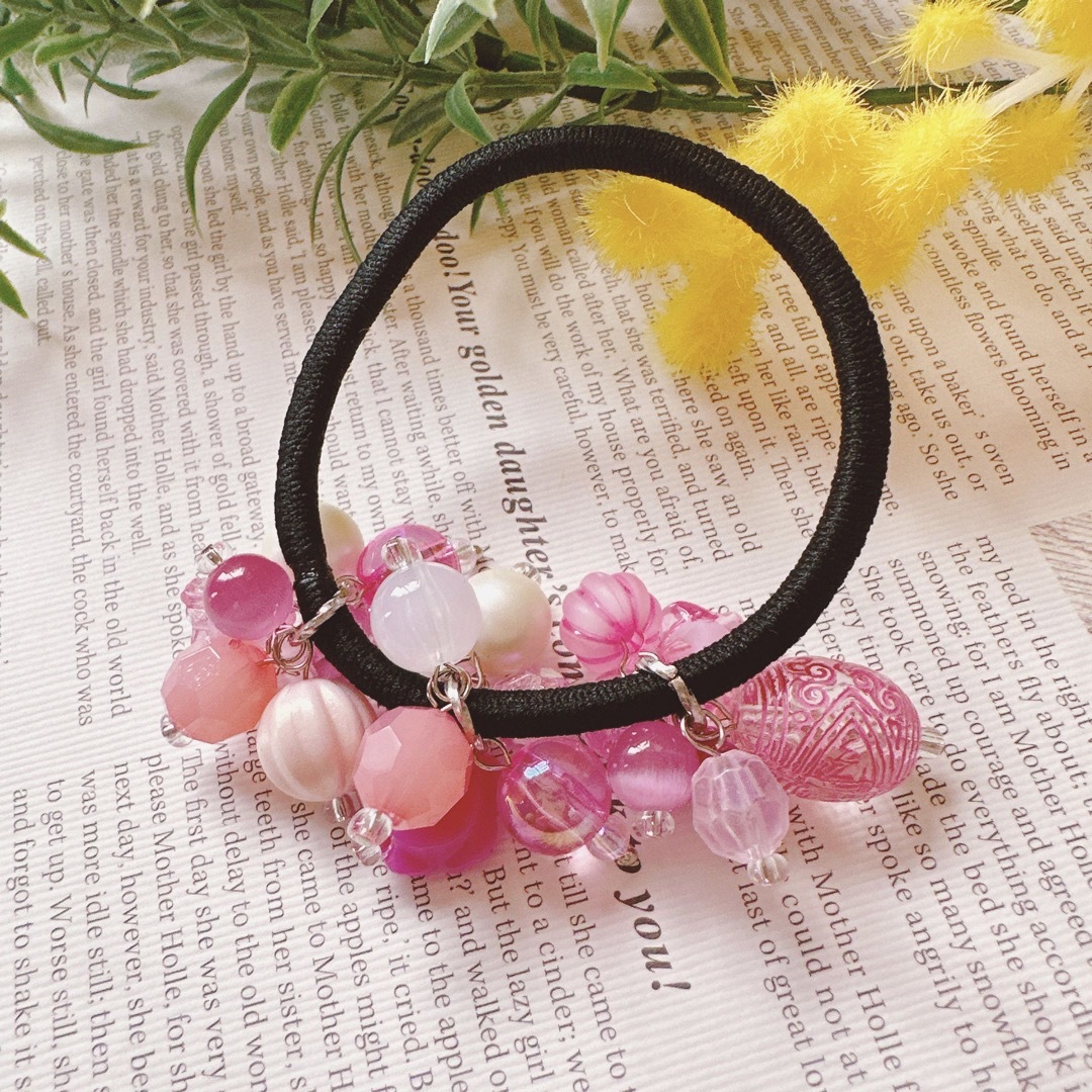 ヘアゴム じゃらじゃらヘアゴム サーモンピンクの上品じゃら♡