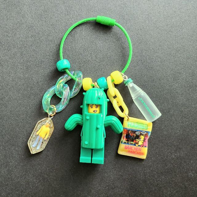 キーホルダー LEGO サボテン じゃらじゃらキーホルダーの通販 by