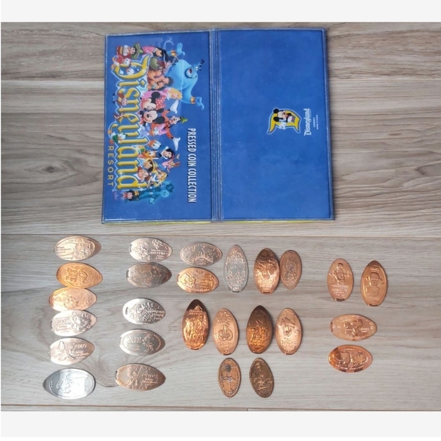 Disney - スーベニアメダル ケース ブック 海外 カリフォルニア
