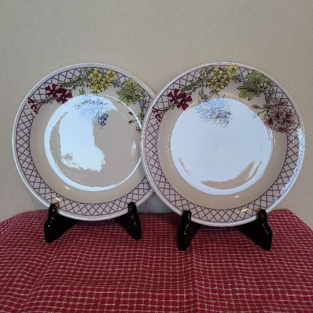 新品箱入 Ringtons フローラルトレリス 2名用ティーセット フル