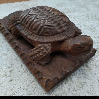 木彫りの亀の置物 工芸品の通販 by みゆべあ's shop｜ラクマ
