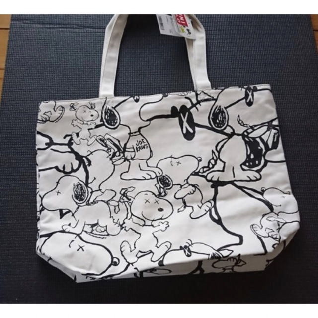 カウズ スヌーピー ユニクロ トートバッグ 4種 kaws UNIQLO の通販 by