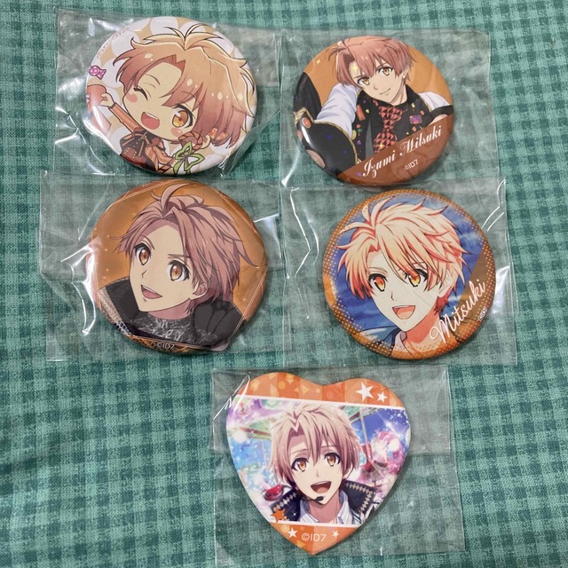 アイナナ 三月 怪獣パジャマ 缶バッジ アイナナ三月怪獣パジャマ缶バッジ