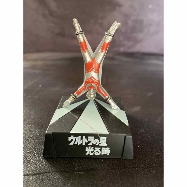 ウルトラ怪獣名鑑 シークレット ウルトラの星光る時の通販 by だがね's