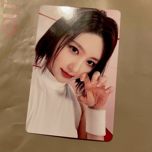 IVE - IVE ガウル トレカの通販 by ami's shop｜アイヴならラクマ