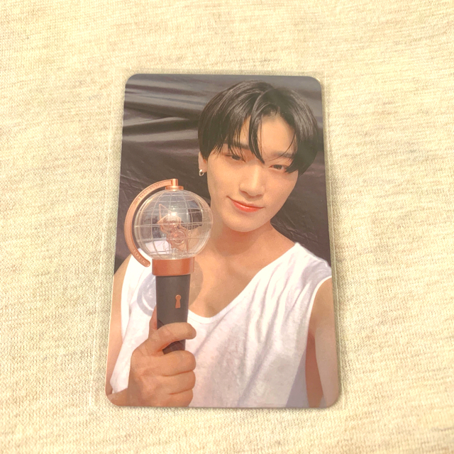 ATEEZ - ATEEZ 初代ペンライト ライティニ 付属 トレカ サンの通販 by