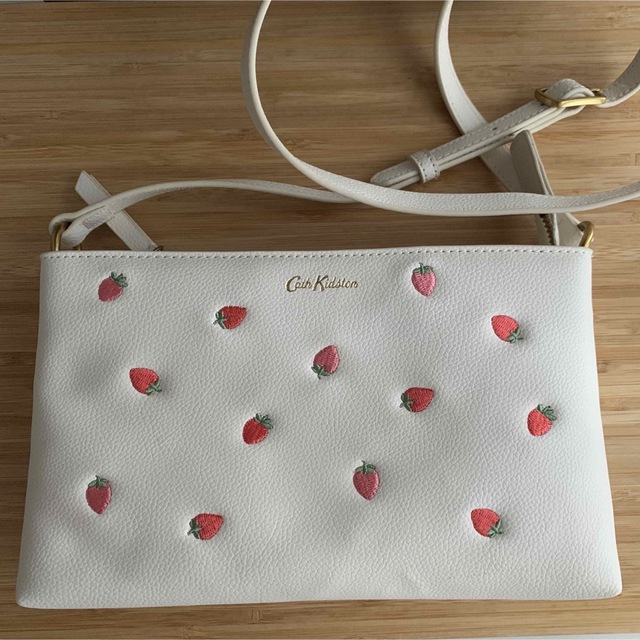 Cath Kidston - キャスキッドソン☆ スモールジップクロスボディー