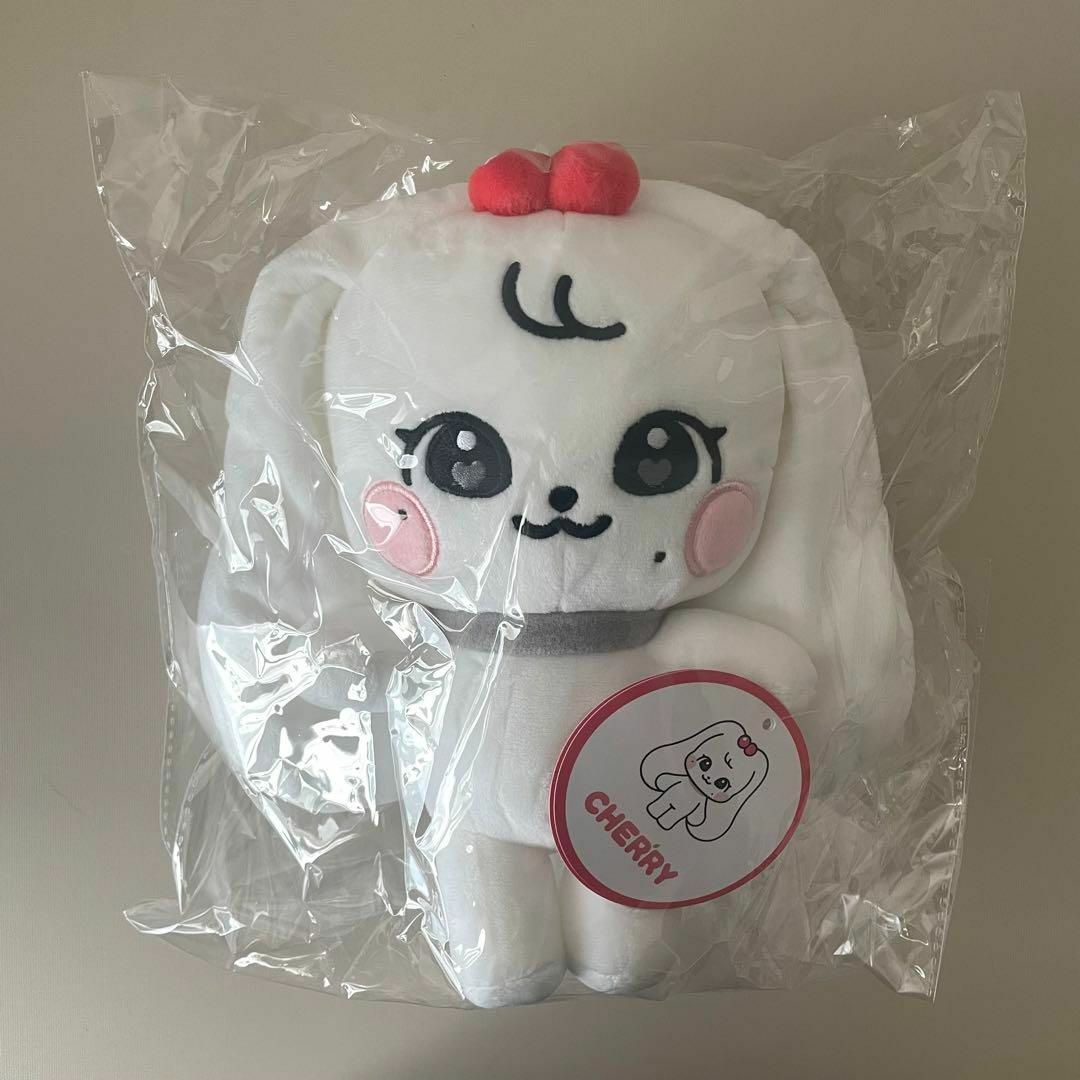 IVE MINiVE CHERRY ウォニョン ぬいぐるみ 新品未開封の通販 by mineri