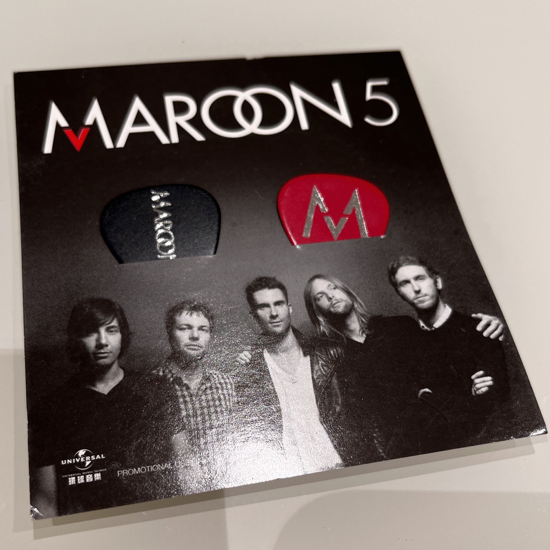 ONE OK ROCK - ギターピック マルーン 5 ピック 透明 メタル