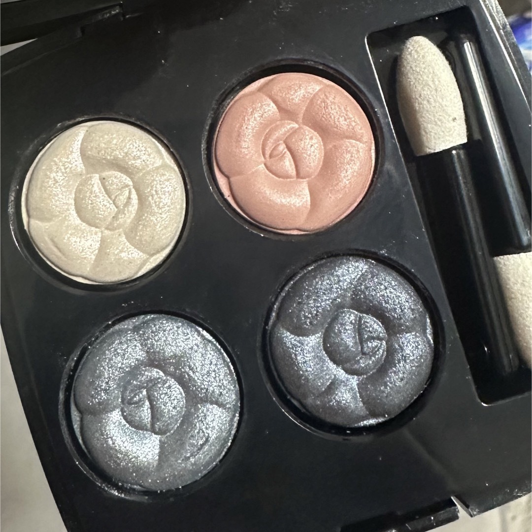 CHANEL - シャネル レ キャトル オンブル 358 オー フィル ドゥ ローの