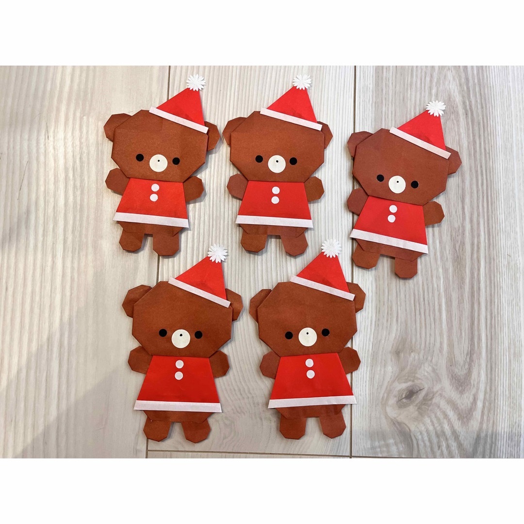 くまサンタ クリスマス 折り紙 ハンドメイド 壁面飾り 冬の通販 by