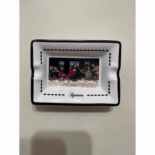 Supremeのフリマアイテム一覧