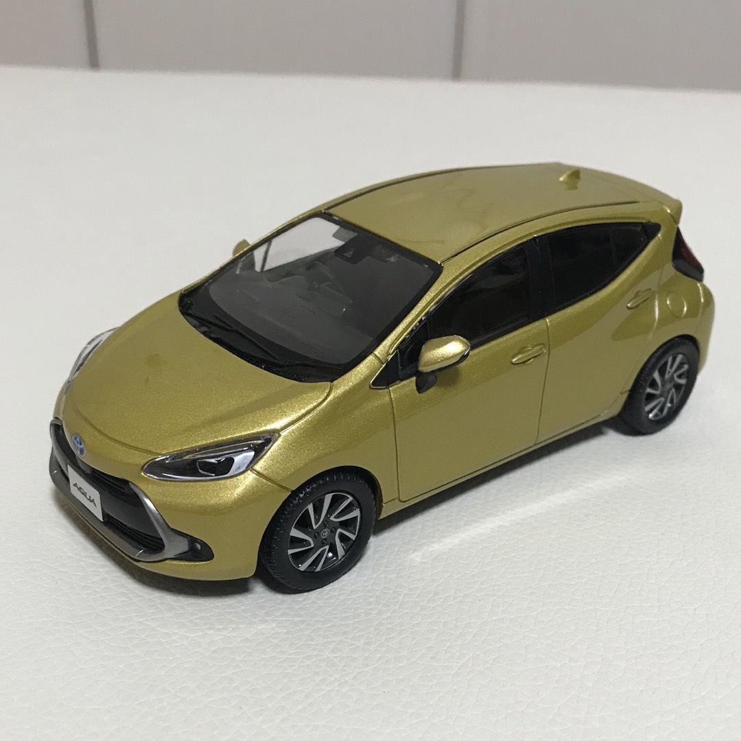 トヨタ - トヨタ アクア ミニカーの通販 by だだだ's shop｜トヨタなら