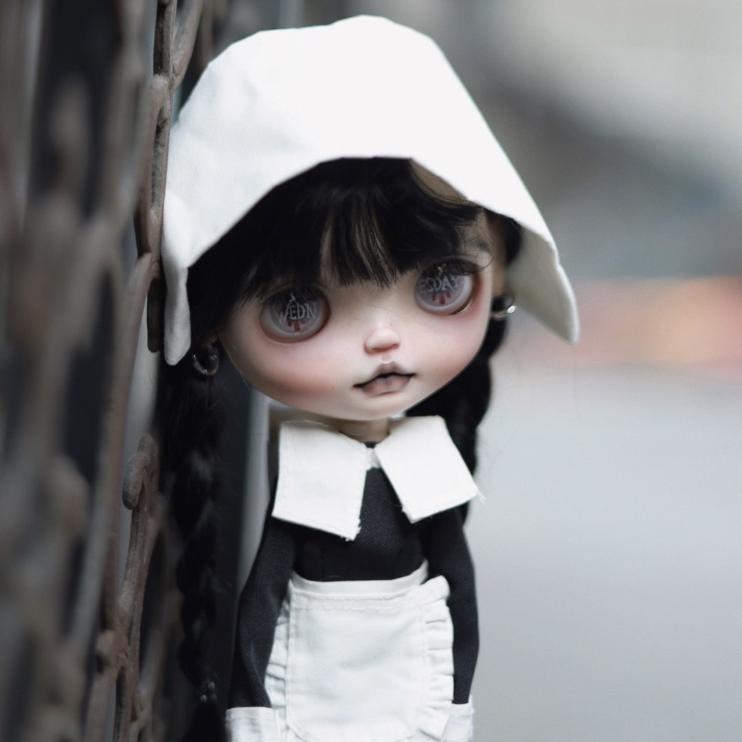 カスタムブライス 海外作家様 人形 ドール ダークスイート Wednesdayの