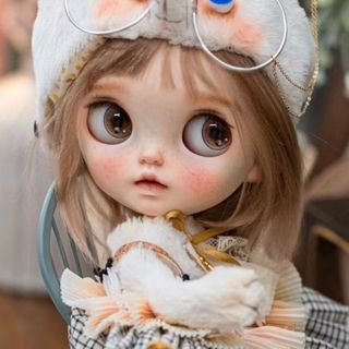 カスタムブライス 人気海外作家様 優しい 幼い ナチュラルメイク フル