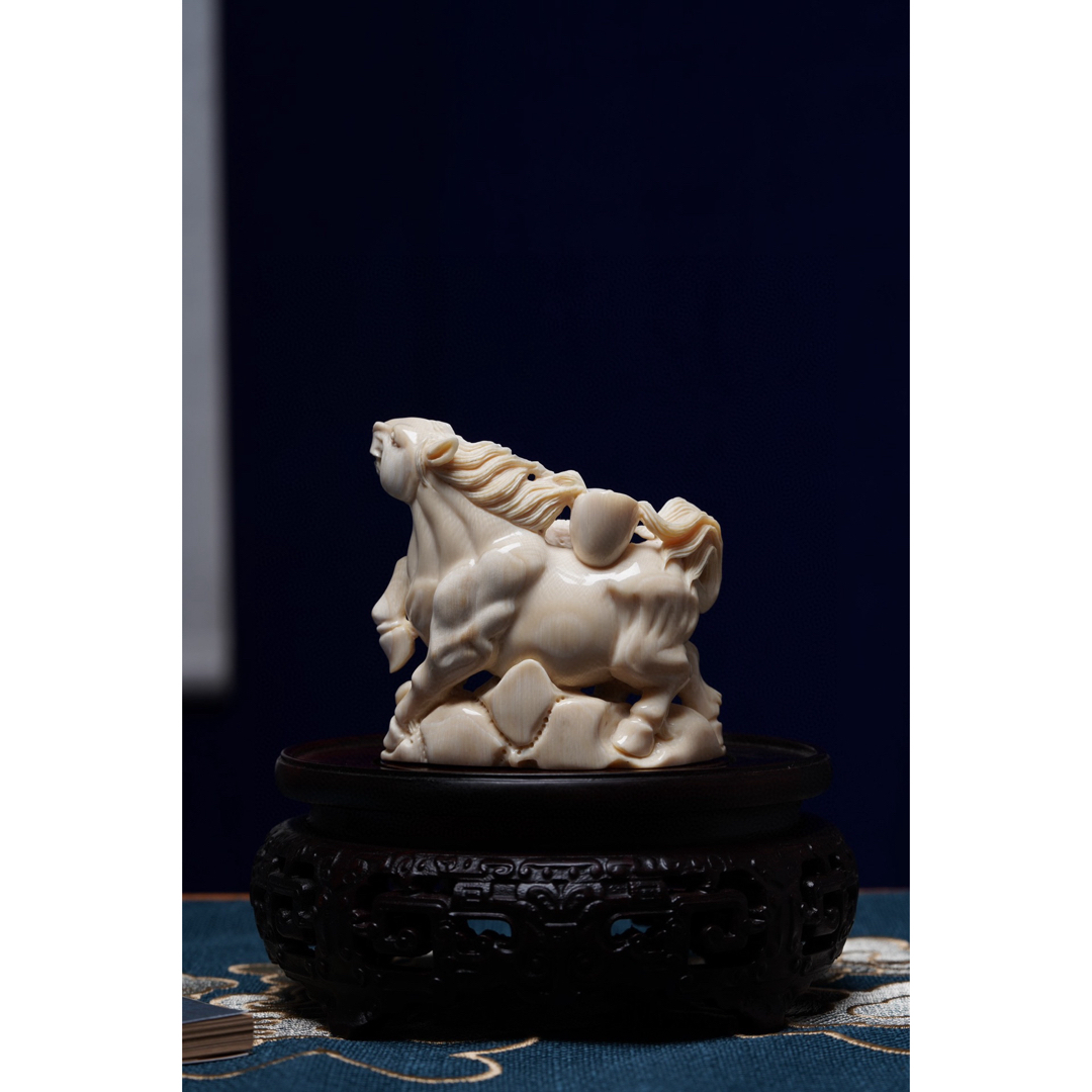 天然マンモス牙美しい手作り彫刻大日如来 置物