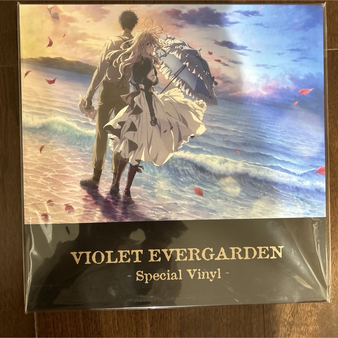 劇場版ヴァイオレット・エヴァーガーデンターンテーブル