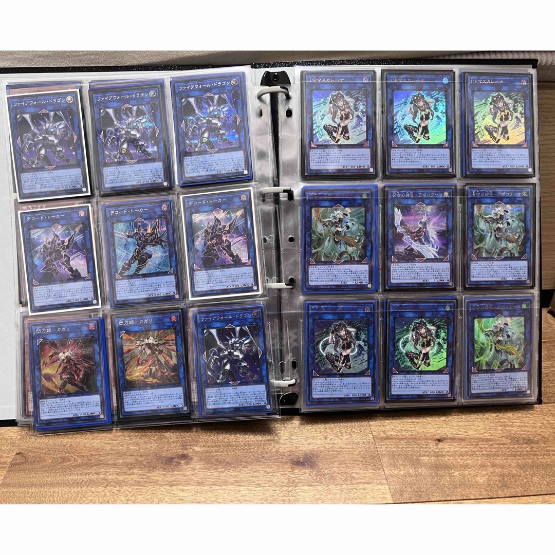 遊戯王旧レリーフまとめ売り 56枚 遊戯王旧レリーフまとめ売り 56枚